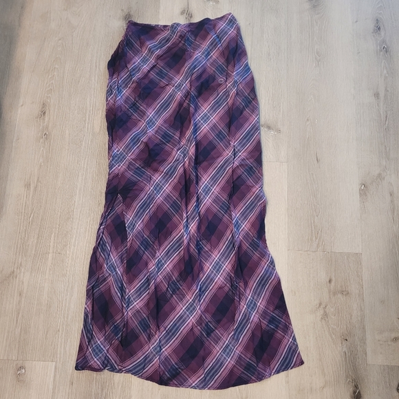 American Eagle Purple Plaid Slit Midi Skirt - Sz Medium - Picture 2 of 4